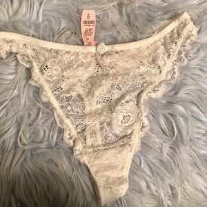 3/$15 VS lace thong 🌟